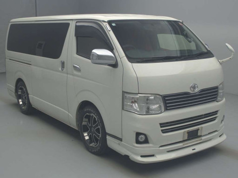 2010 Toyota Hiace Van KDH206V[2]