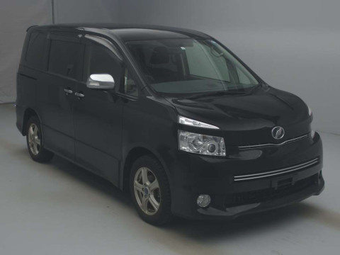 2009 Toyota Voxy ZRR75W[2]