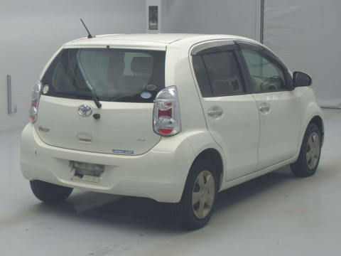 2011 Toyota Passo KGC35[1]