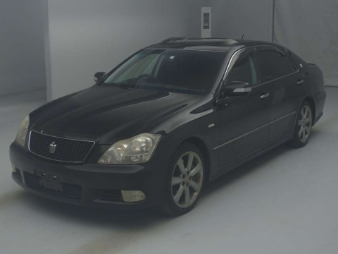 2005 Toyota Crown GRS184[0]