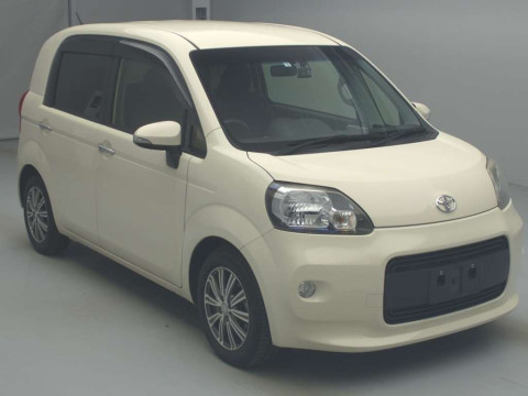 2014 Toyota Porte NCP141[2]