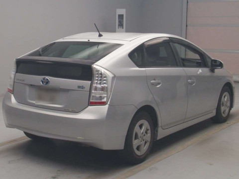 2010 Toyota Prius ZVW30[1]