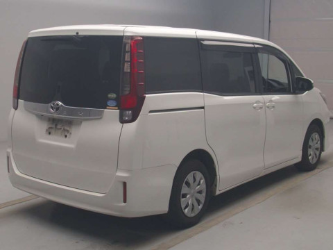 2016 Toyota Noah ZRR80G[1]