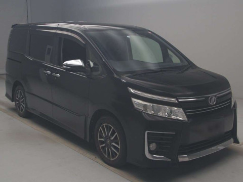 2015 Toyota Voxy ZRR80W[2]