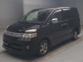 2006 Toyota Voxy