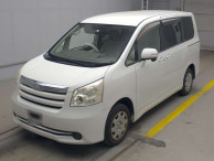 2008 Toyota Noah