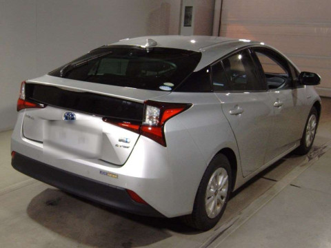 2020 Toyota Prius ZVW55[1]