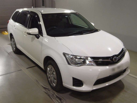 2014 Toyota Corolla Fielder NZE164G[2]