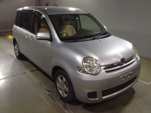 2008 Toyota Sienta NCP81G[2]