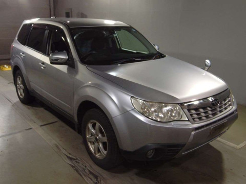 2011 Subaru Forester SHJ[2]