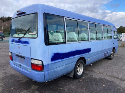 2002 Toyota Coaster HZB50[1]