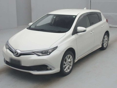 2016 Toyota Auris NZE184H[0]