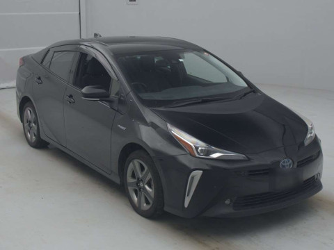 2019 Toyota Prius ZVW55[2]