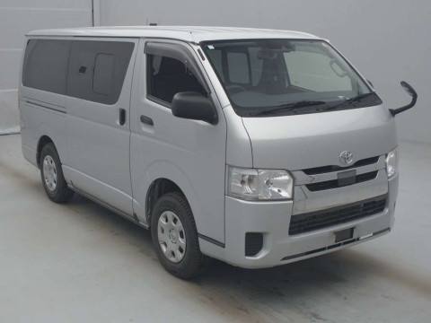 2019 Toyota Hiace Van GDH206V[2]