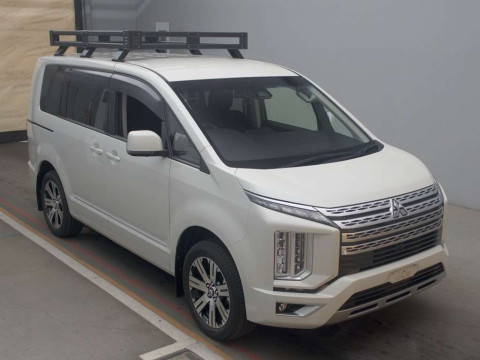 2020 Mitsubishi Delica D5 CV1W[2]