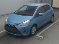 2017 Toyota Vitz