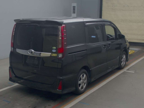 2014 Toyota Noah ZRR80W[1]