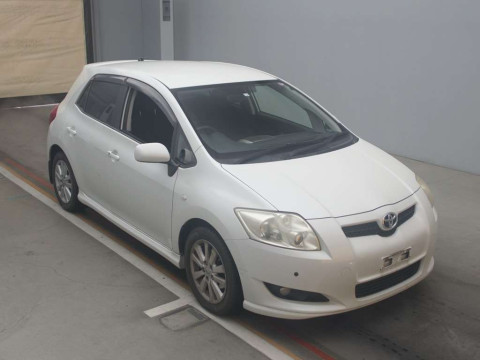 2006 Toyota Auris ZRE152H[2]