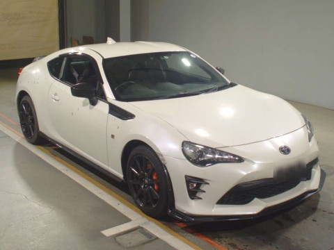 2019 Toyota 86 ZN6[2]