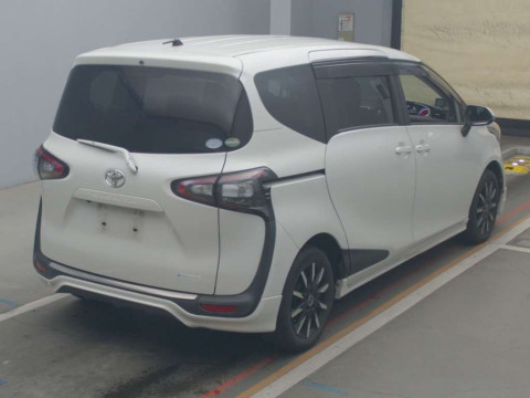 2015 Toyota Sienta NSP170G[1]