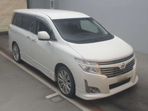 2012 Nissan Elgrand TE52[2]