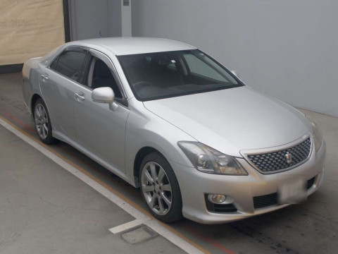 2008 Toyota Crown GRS204[2]