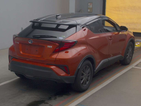 2020 Toyota C-HR ZYX11[1]