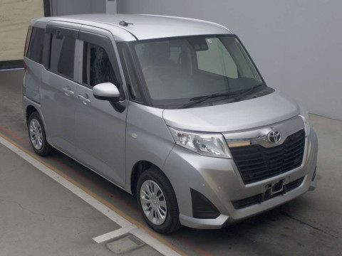 2019 Toyota Roomy M900A[2]