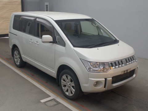 2017 Mitsubishi Delica D5 CV1W[2]