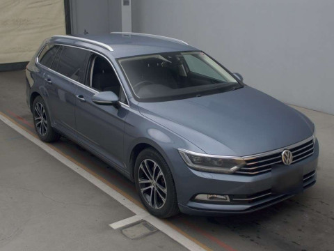 2015 Volkswagen Passat Variant 3CCZE[2]