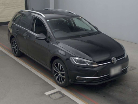 2019 Volkswagen Golf Variant AUCHP[2]