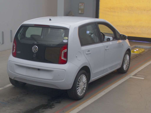 2013 Volkswagen up! AACHY[1]