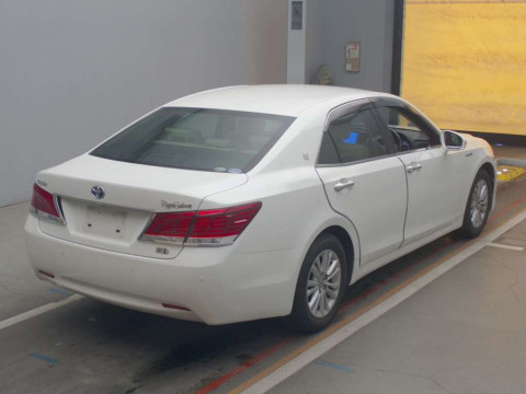 2015 Toyota Crown Hybrid AWS210[1]