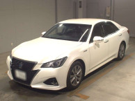 2016 Toyota Crown Hybrid