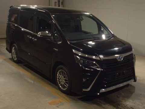 2019 Toyota Voxy ZWR80W[2]