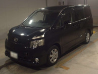 2009 Toyota Voxy