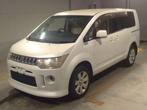 2011 Mitsubishi Delica D5 CV5W[0]