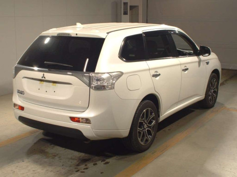 2015 Mitsubishi Outlander PHEV GG2W[1]