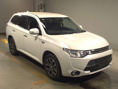 2015 Mitsubishi Outlander PHEV GG2W[2]