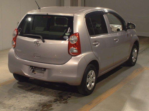 2012 Toyota Passo KGC30[1]