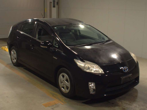 2011 Toyota Prius ZVW30[2]