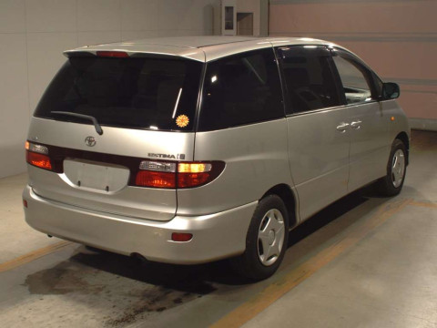 2002 Toyota Estima ACR30W[1]