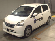 2011 Daihatsu Mira es