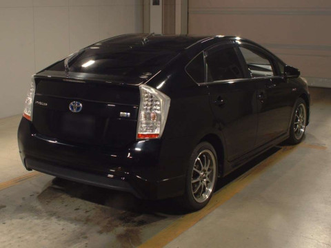 2011 Toyota Prius ZVW30[1]