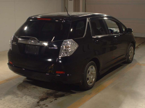 2012 Honda Fit Shuttle Hybrid GP2[1]