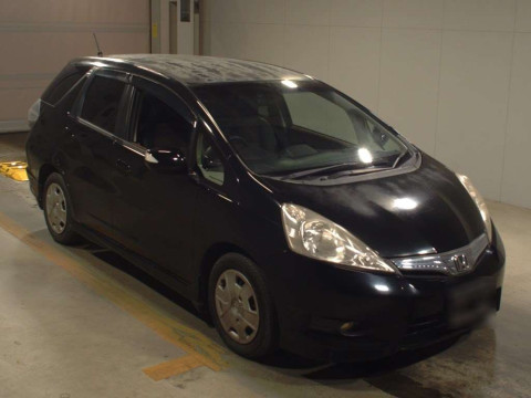 2012 Honda Fit Shuttle Hybrid GP2[2]