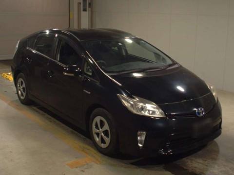 2012 Toyota Prius ZVW30[2]