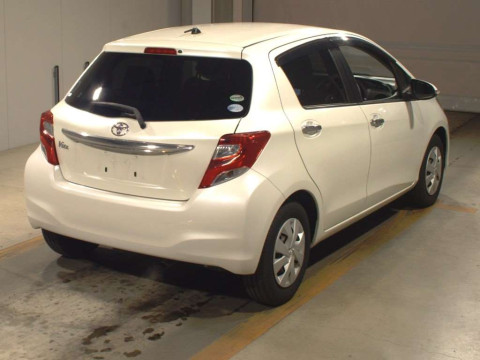 2016 Toyota Vitz NSP130[1]