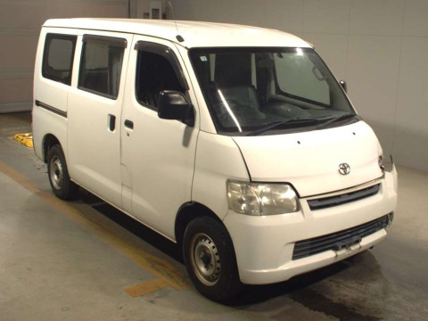 2013 Toyota Townace Van S402M[2]