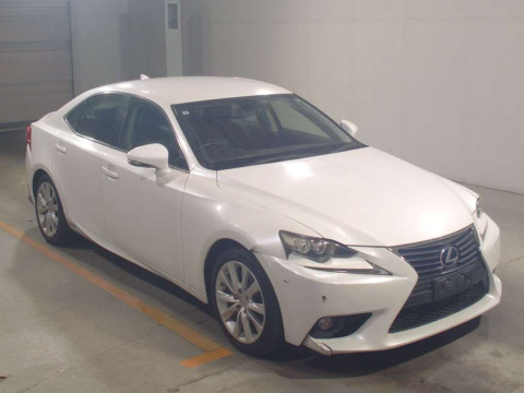 2013 Lexus IS AVE30[2]